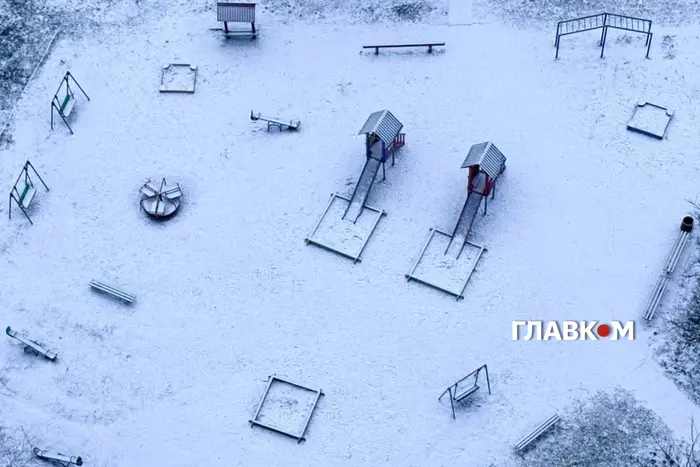 Київ та область накрив сніг (фото)