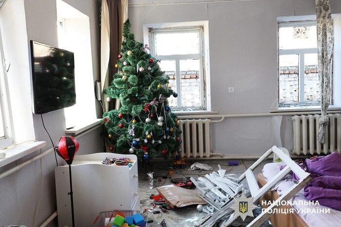 Зеленський: Сотні тисяч сімей залишаються без світла після російських ударів