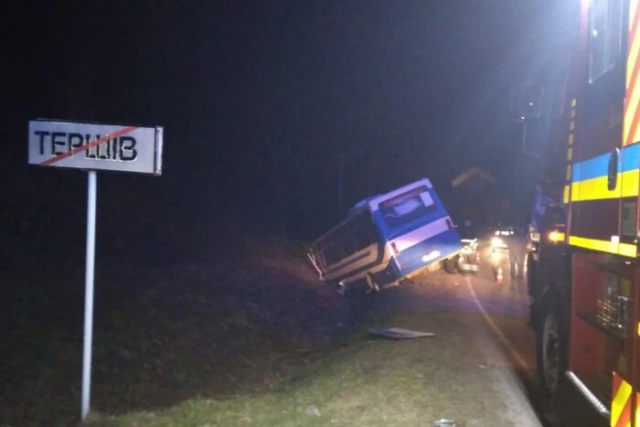Трагедія на Львівщині: водій мінівена загинув внаслідок зіткнення з автобусом