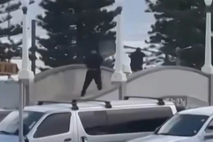 Теракт у Сіднеї під час Хануки: стрілками виявилися батько та син