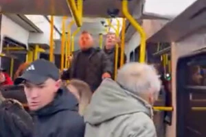 У Польщі двоє чоловіків напали та побили українця у трамваї, почувши українську мову (відео)