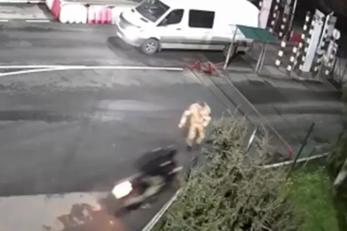 Мешканець Львівщини на мотоциклі намагався прорватися до Румунії (відео)