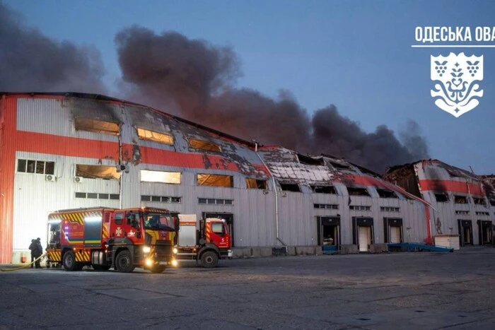 Одещина: окупанти вдарили по складу з бойлерами та обігрівачами