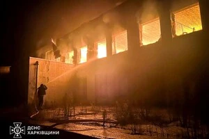 До ліквідації пожежыбуло залучено 13 рятувальників