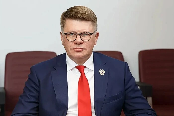 Гендиректор Федерації хокею Росії потрапив до бази «Миротворця»