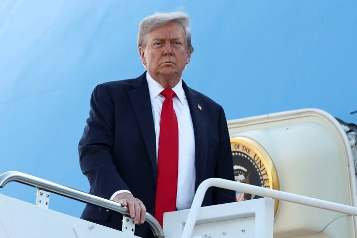 Трамп наказав заблокувати всі нафтові танкери, що прямують до Венесуели