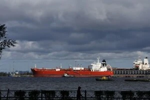 Російських військових помітили на танкерах у Балтійському морі