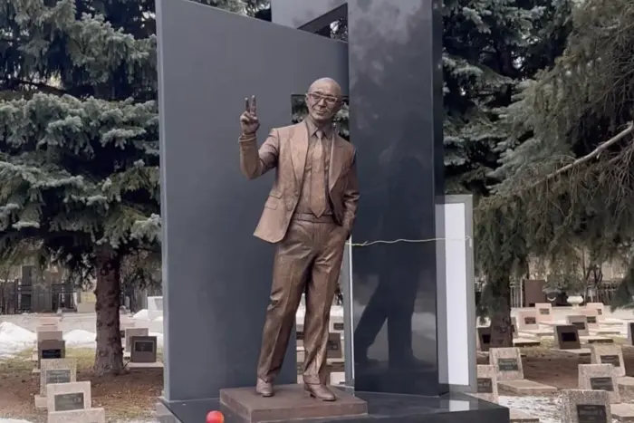 П’ята річниця смерті Кернеса: який вигляд має пам’ятник ексмеру Харкова