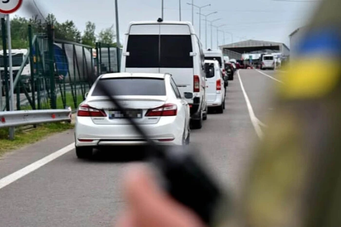 Де на Львівщині найменші черги на кордоні. Список пунктів пропуску