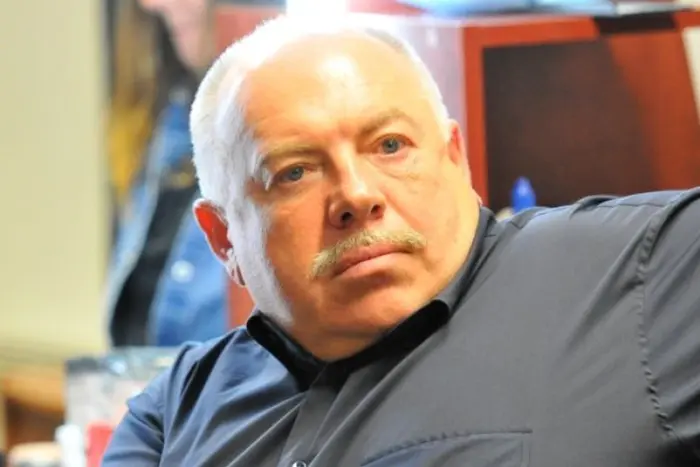 Франція: ДБР прийшло з обшуками до ексгенпрокурора Піскуна