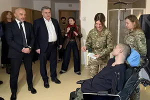 Андрій Пишний та Дмитро Мусієнко відвідали ветерана в лікарні