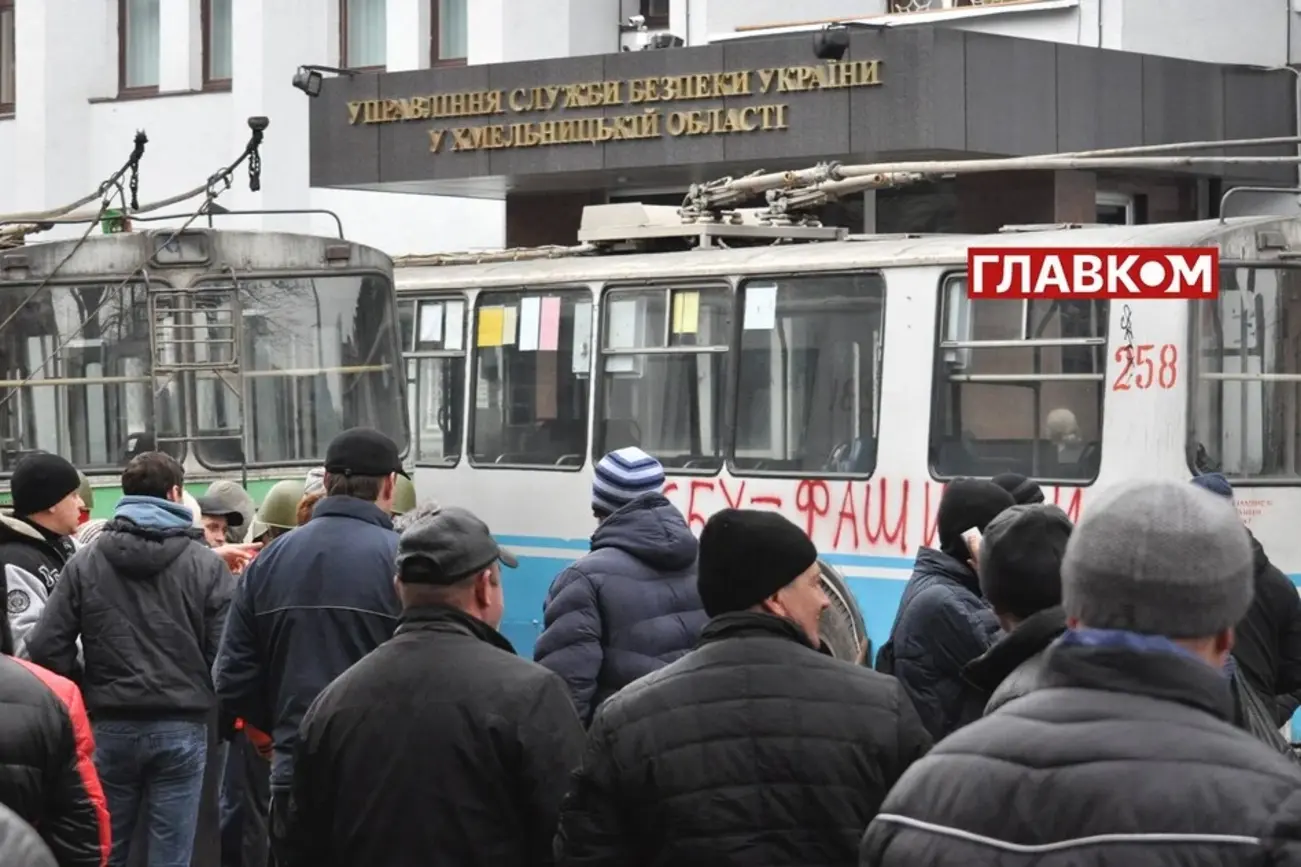 «Винних немає». Матір загиблого хлопця в розпачі від розслідування справи про розстріли під Хмельницьким СБУ 11 років тому