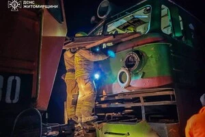 Потяг на Житомирщині зійшов з рейок через можливий удар безпілотника