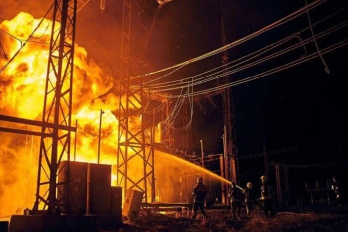 Удар по енергетиці у п'яти областях. Міненерго заспокоює щодо пального