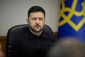 Володимир Зеленський підкреслив, що мирна угода не передбачає автоматичного зняття санкцій з Росії
