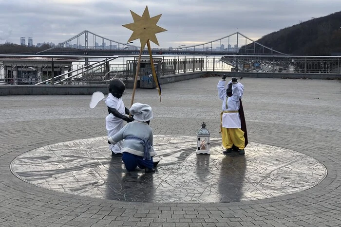 Малюки-засновники Києва зустрічають Різдво у святковому вбранні (фото)