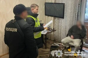 За вчинене підозрюваному загрожує до 12 років позбавлення волі з конфіскацією майна