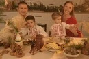 Родина найпопулярніших українських телеведучих показала свій Святвечір (фото)