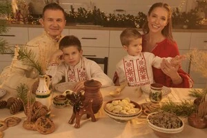 Родина найпопулярніших українських телеведучих показала свій Святвечір