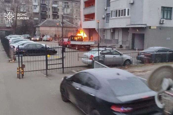 На Берестейському проспекті у Києві загорівся генератор (фото)