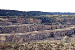 Ольшаницьке родовище гранітів знаходиться на території Рокитнянської селищної територіальної громади