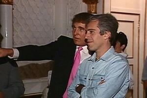 Дональд Трамп (ліворуч) та Джеффрі Епштейн