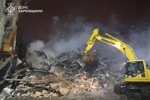 Тривають пошукові роботи на місці російського удару