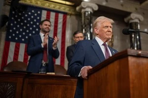 Президент США заявив, що під час операції було збито гелікоптер, але жодного літака не було втрачено