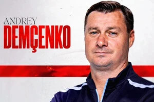 Під час кар'єри гравця Андрій Демченко виступав за Росію, маючи паспорт СРСР і народившись в Україні