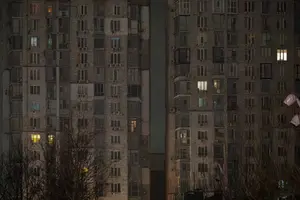 Енергетики всієї області безперервно працюють над відновленням