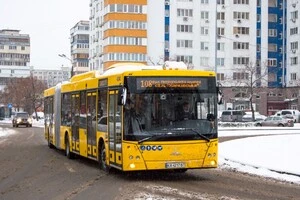 На лівому березі Києва автобуси тимчасово замінили електротранспорт