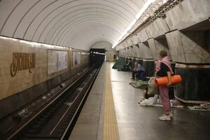 У Київському метрополітені вимушено зменшено кількість поїздів на лініях