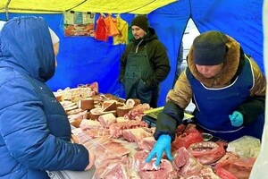 На ярмарках можна закупитися свіжими овочами, фруктами та м'ясом за помірними цінами