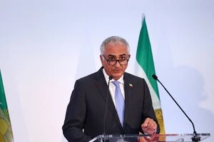 65-річний Пахлаві намагається позиціонувати себе як «перехідного» лідера на випадок падіння іранського режиму