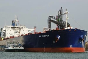 Британія узгодила вилучення нафти з танкерів РФ