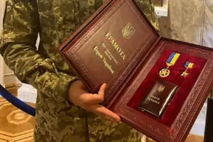 Президент присвоїв звання Героя України чотирьом військовим