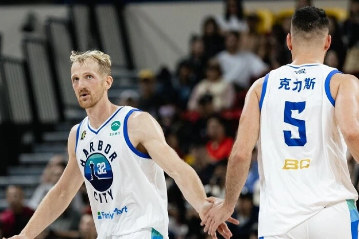 Близнюк став найкращим гравцем тижня в чемпіонаті Тайваню з баскетболу