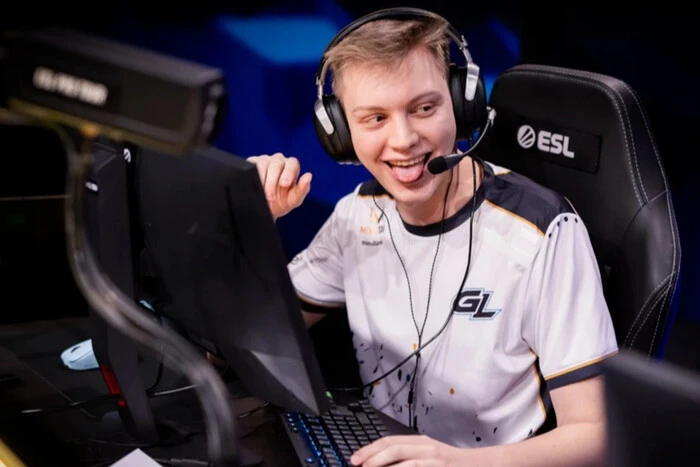 Ексгравець кіберспортивної команди Коноплянки поскаржився на порушення контракту