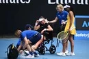 Канадська тенісистка залишила гру Australian Open на кріслі колісному
