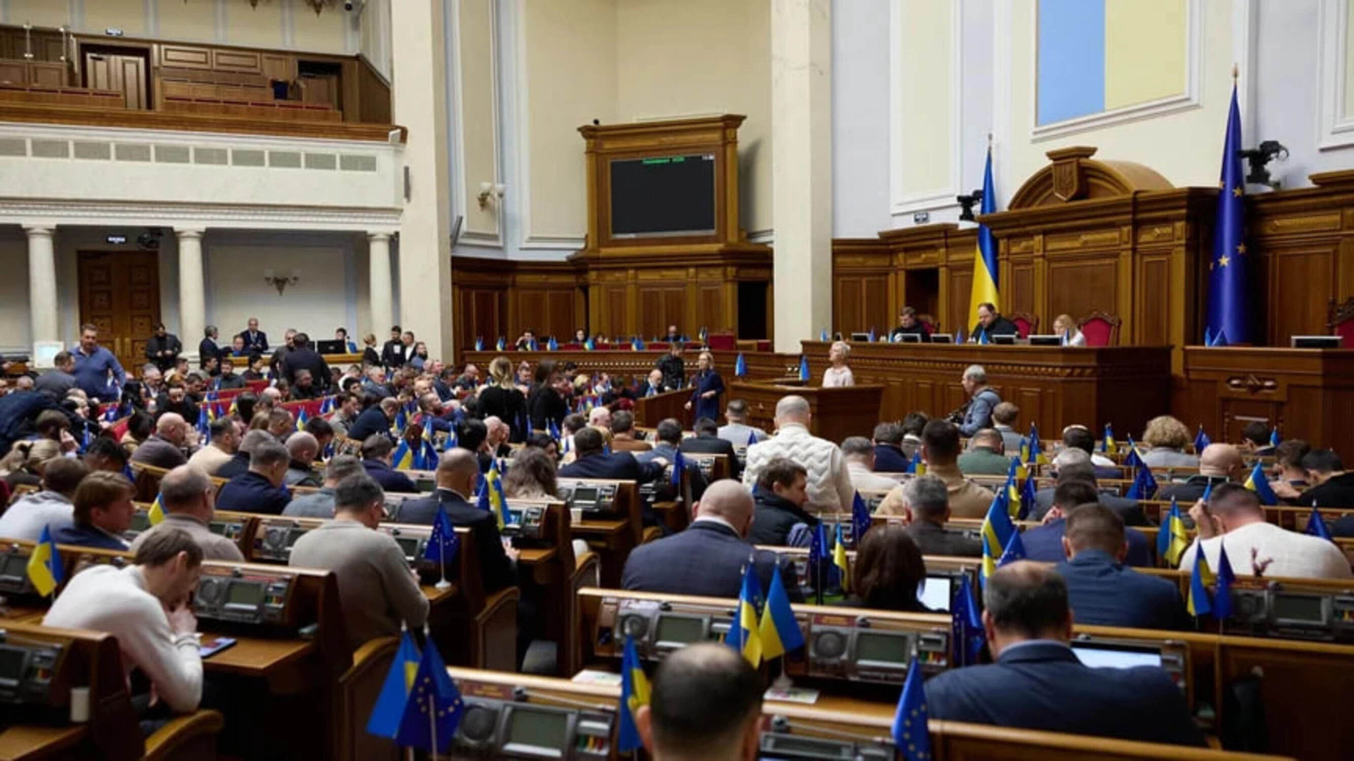 Рада вважає проведення виборів в умовах воєнного стану – неможливим