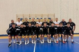 Синьо-жовті потрапили до групи B, де їхнім першим суперником стане команда Вірменії