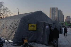 Рятувальники столиці продовжують забезпечувати роботу мобільних пунктів надання допомоги, розгорнутих ДСНС для підтримки мешканців Києва в умовах нестабільного енергопостачання