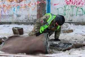 Фахівці спільно із саперами ДСНС перевели боєприпас у безпечний стан 