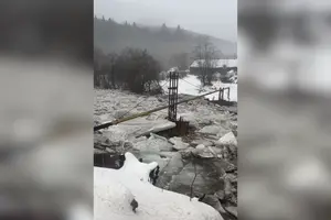 На Закарпатті відлига спричинила видовищну, але небезпечну стихію (відео)