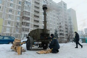 Комунальники й енергетики продовжують працювати 
