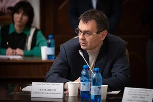 Глава комітету з питань фінансів наголосив, що важливо дізнатися, кому саме був потрібний розвал монокоаліції