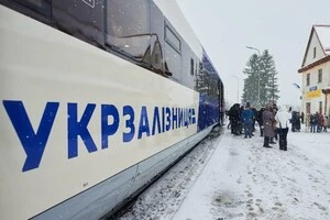 Безоплатні поїздки в межах 3 000 км діють у непікові періоди