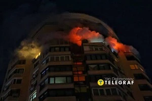 Пожежа у Києві внаслідок ворожого обстрілу у ніч на 3 лютого