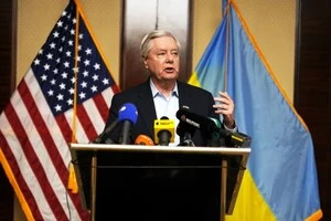 Сенатор пояснив, що змусить Путіна погодитися закінчити війну