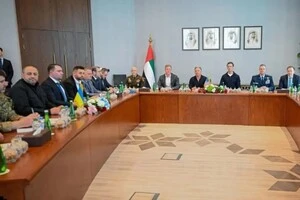 Українські посадовці матимуть тристоронні й двосторонні зустрічі